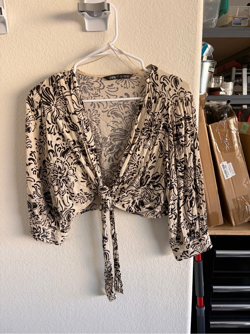Zara Black Floral Tie-Front Cream Crop Blouse